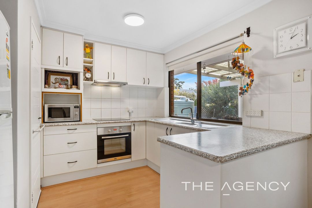 Image of property at 7 Maradu Crescent, Wanneroo WA 6065