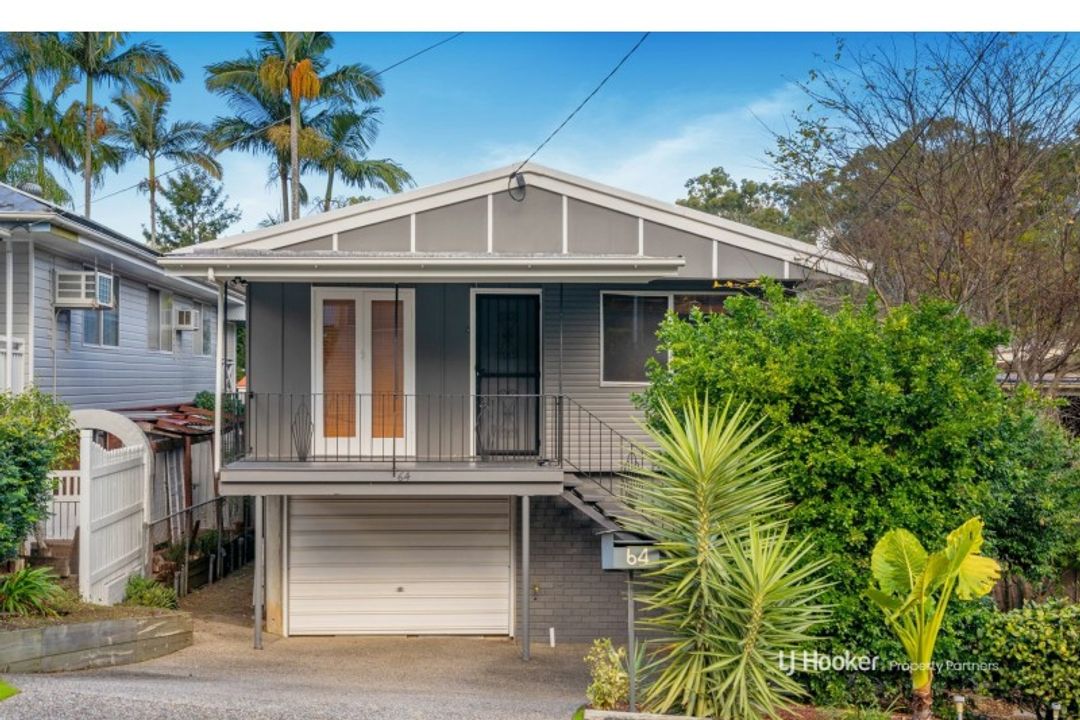 Image of property at 64 Dobbs Street, Holland Park West QLD 4121