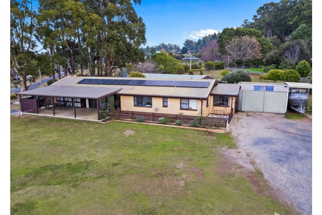 Image of property at 70 Wrenswood Drive, Quoiba TAS 7310