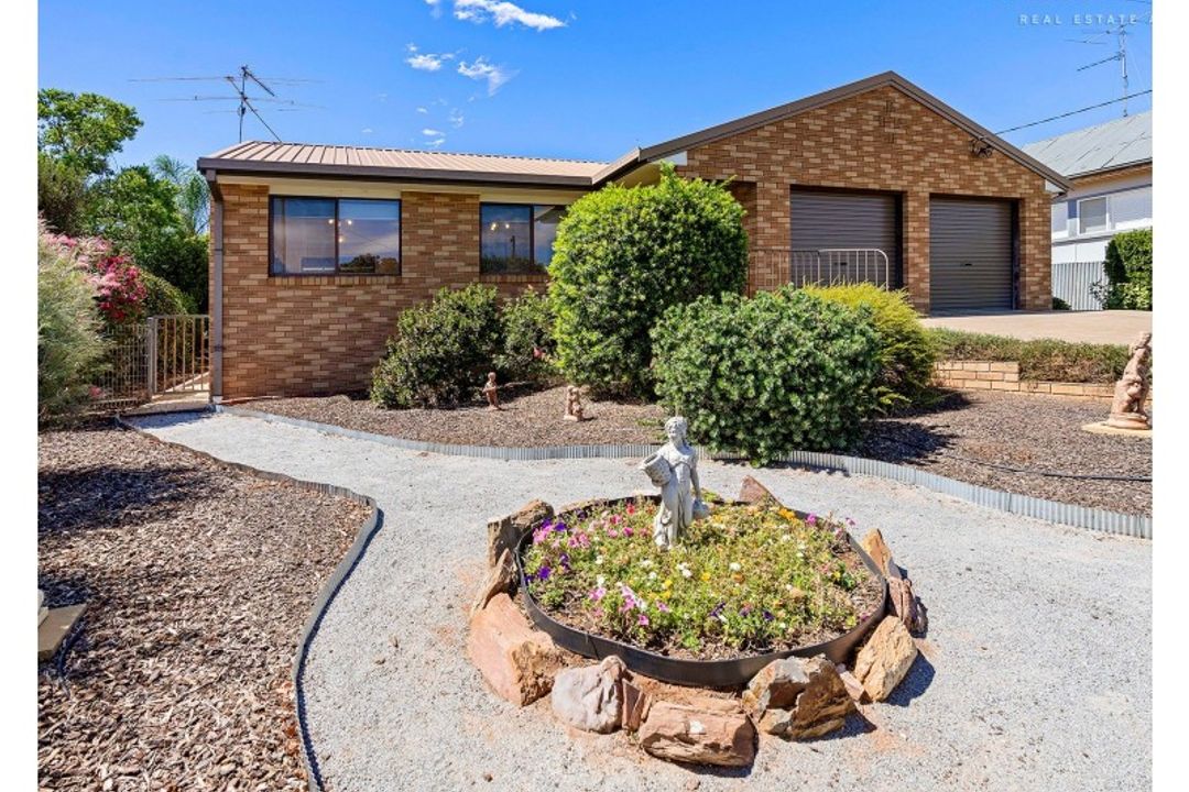 Image of property at 163 Cowabbie Street, Coolamon NSW 2701