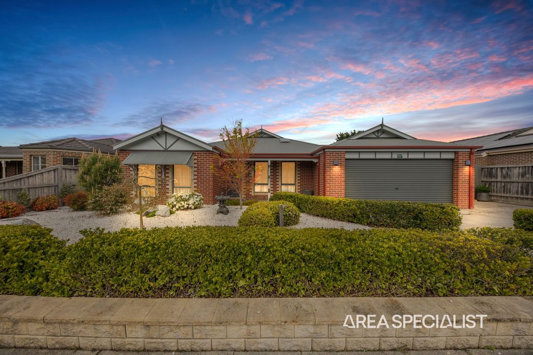 Image of property at 8 Settlers Court, Pakenham VIC 3810