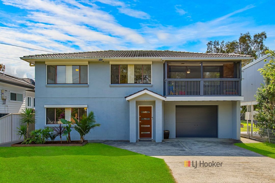 Image of property at 331 Tuggerawong Road, Tuggerawong NSW 2259