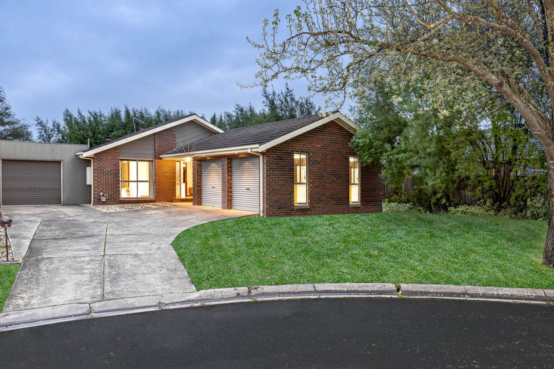 Image of property at 6 Brompton Place, Alfredton VIC 3350