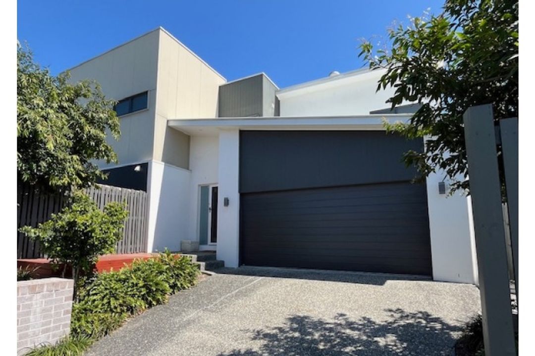 Image of property at 1/5 Olearia Street, Coomera QLD 4209