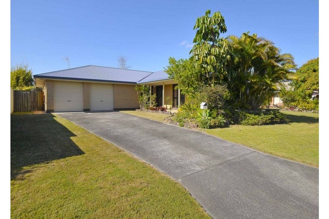 Image of property at 14 Foreshore Close, Elanora QLD 4221