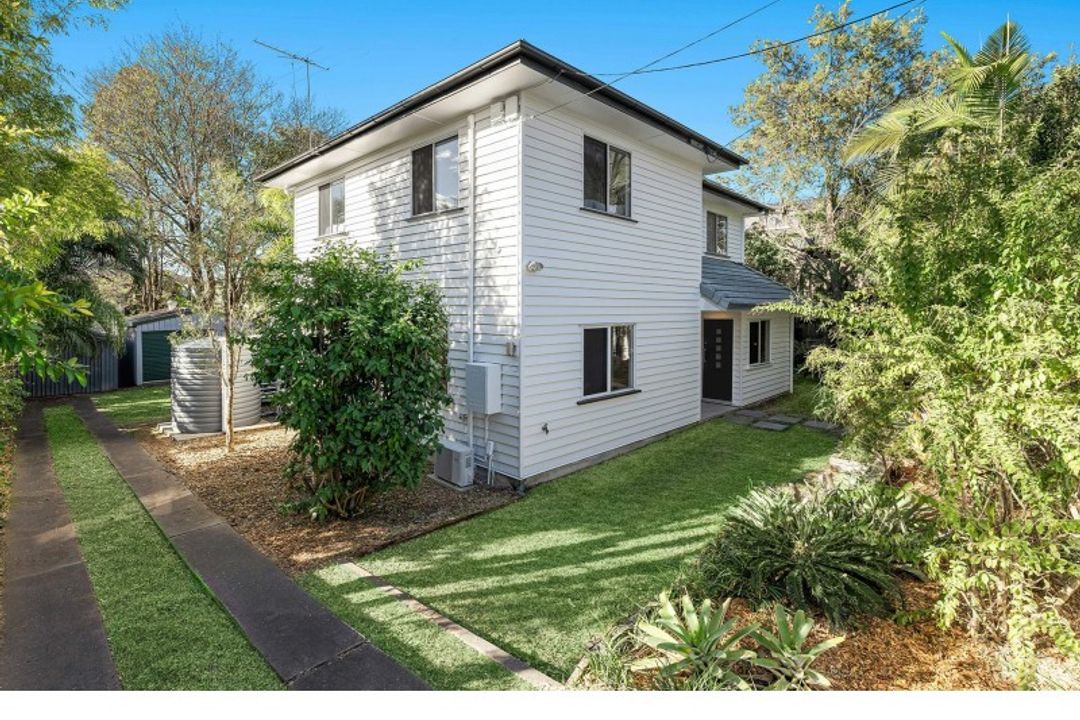 Image of property at 122 Erica Street, Cannon Hill QLD 4170