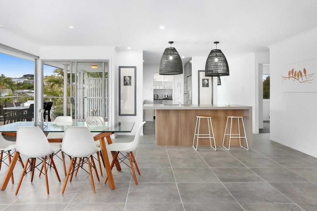13 Orealla Crescent House For Sale By Tyron Cleine Soho Real Estate Australia