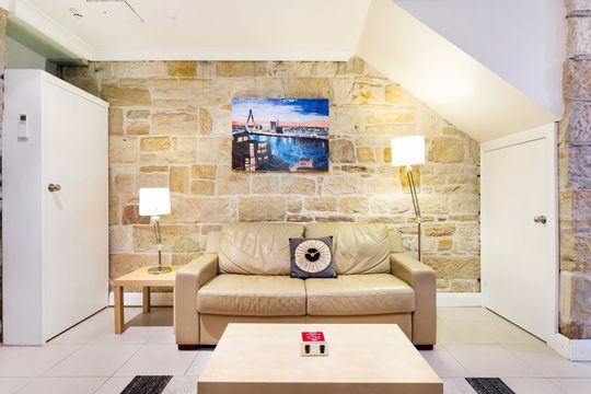 93 Pyrmont Street Apartment For Rent By Sarah Fatmini Soho Real Estate Australia