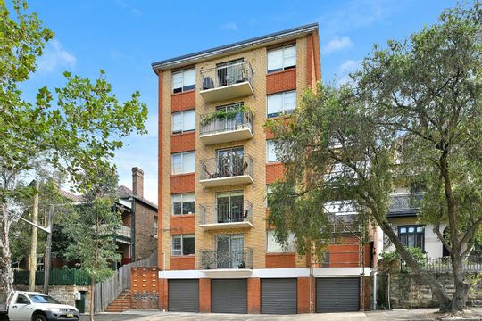 93 Pyrmont Street Apartment For Rent By Sarah Fatmini Soho Real Estate Australia